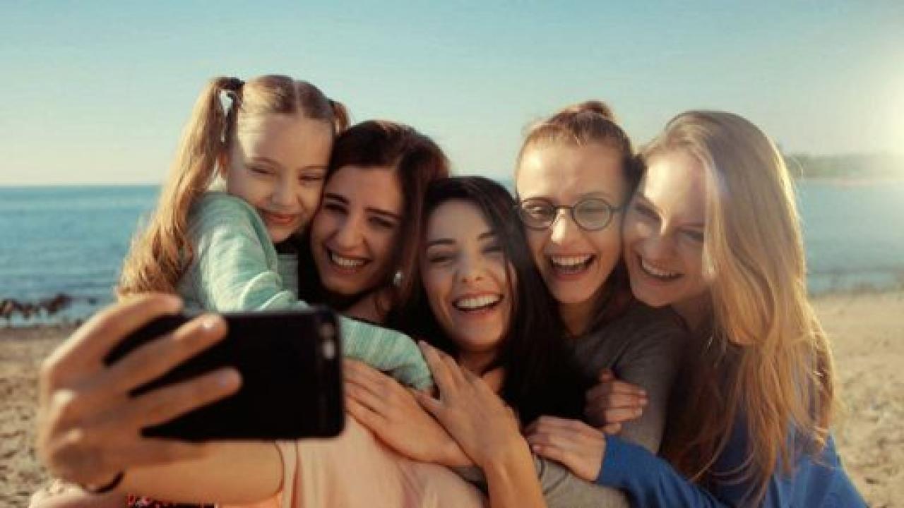 مسلسل من اجل بناتي مترجم HD